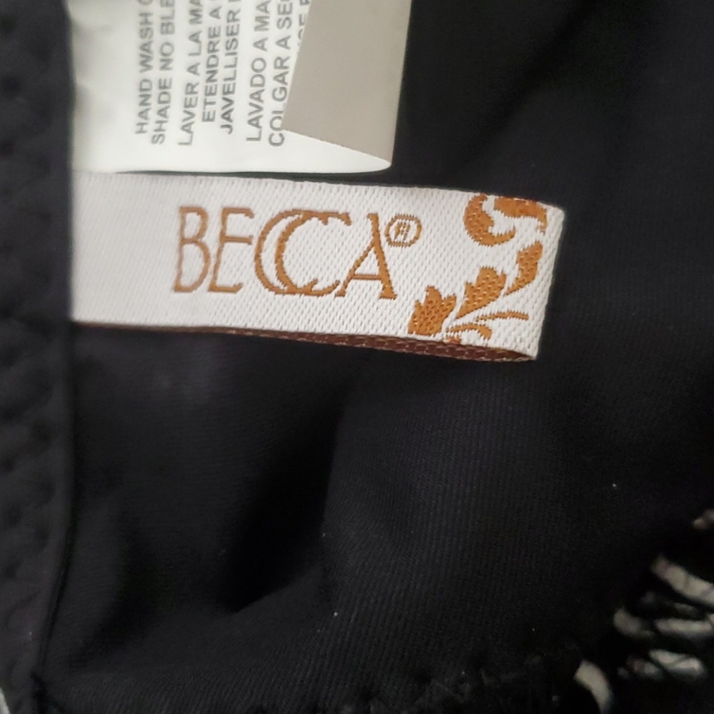 NEW BECCA Reveal Show & Tell Plunge Swimsuit - Picture 6 of 7